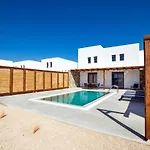 Cato Agro 2, Seafront With Private Pool Вилла *