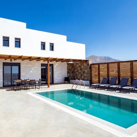 Cato Agro 2, Seafront With Private Pool Villa *