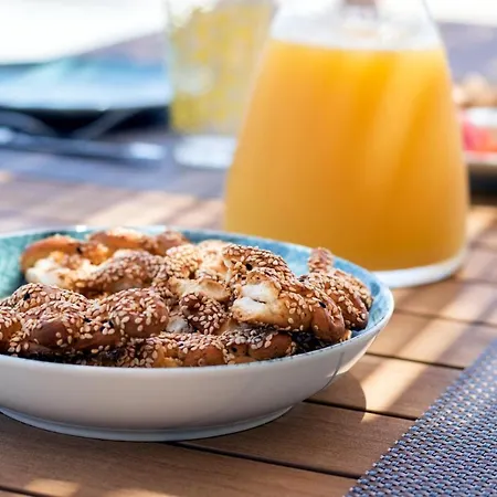 Cato Agro 2, Seafront With Private Pool וילה *