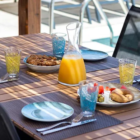 Villa Cato Agro 2, Seafront With Private Pool *