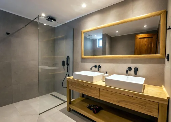 فيلة Cato Agro 2, Seafront With Private Pool