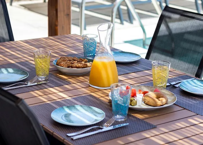 فيلة Cato Agro 2, Seafront With Private Pool *