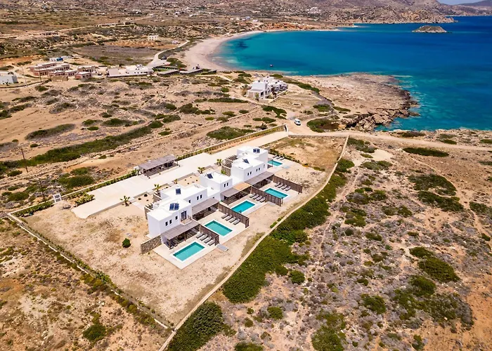 Cato Agro 2, Seafront With Private Pool فيلة Afiartis